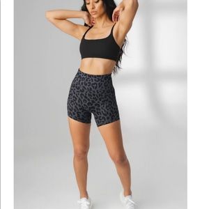 Balance Athletica // Vitality - Ascend Short in King Cheetah Midnight